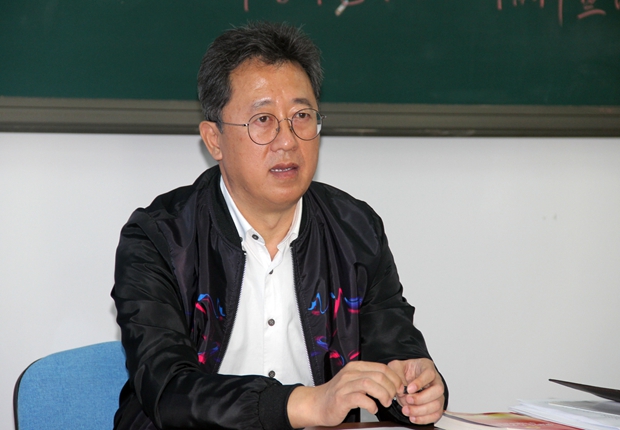 郭玉铸书记为建筑工程澳门太阳城
全体教师宣讲